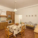 Borgo Iris Farmház *