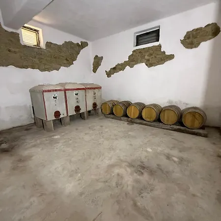 Alojamento de Turismo Rural Borgo Iris - Wine Farm Near Cortona *